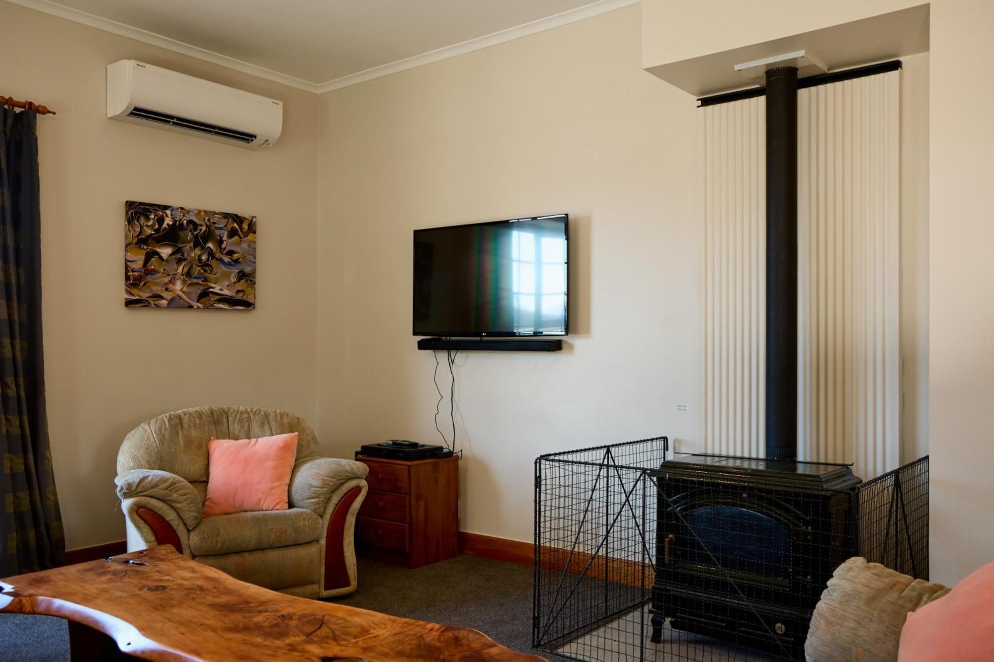Ludstone Villa - A Charming Family Home Kaikoura Exterior photo