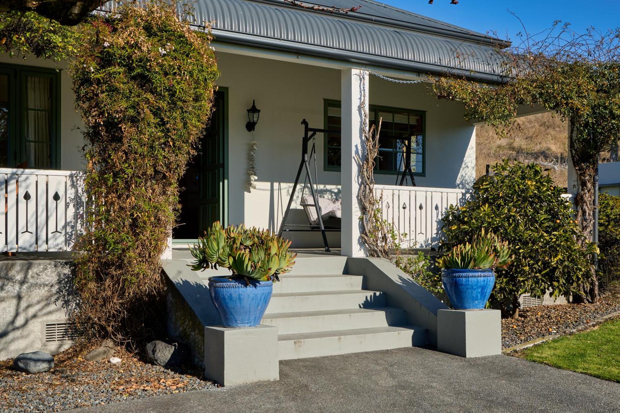 Ludstone Villa - A Charming Family Home Kaikoura Exterior photo